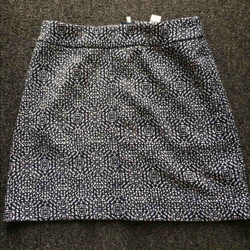 H&M blue and white pattern skirt